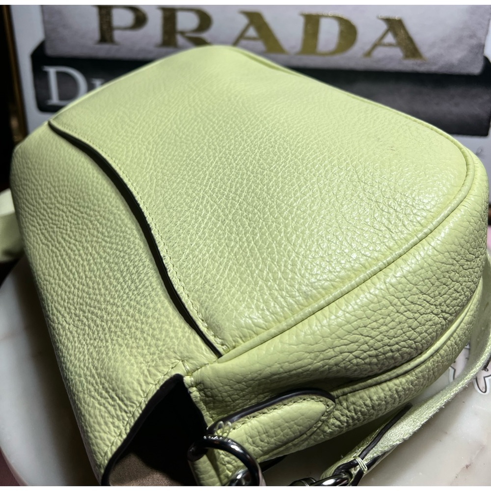 Coach Lemon Green Pebbled Leather Satchel with Silver Hardware - Picture 11 of 13